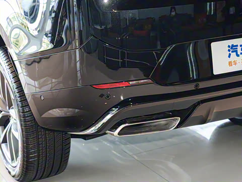 2025�� 400PS Dynamic SE