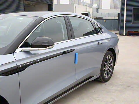 2025�� 2.0T ���а�