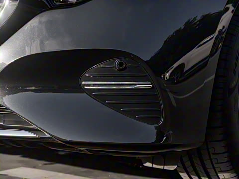 2024�� E 350 e L ���ʽ��϶����γ�