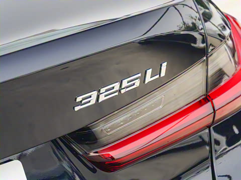 2025�� 325Li M�˶���װ