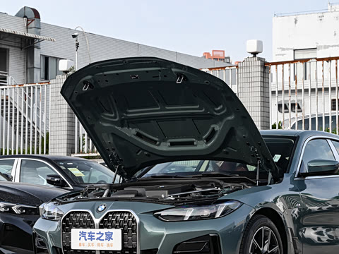 2024�� 425i Gran Coupe M�˶���װ