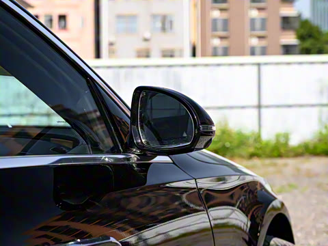 2025�� E 260 L �˶���