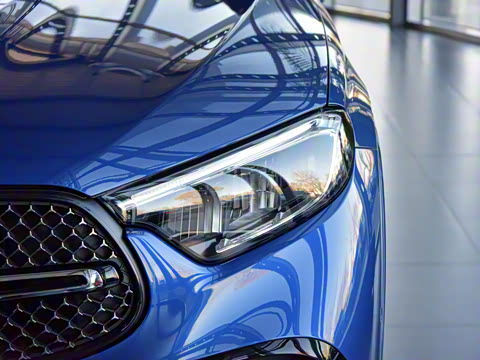 2025�� GLC 260 4MATIC ����SUV