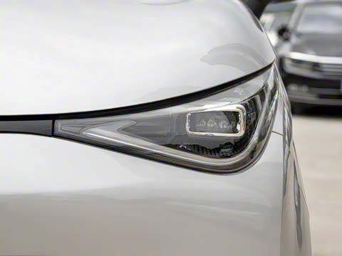 2025�� Mate 300km׷���