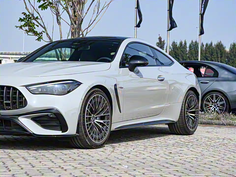 2024�� AMG CLE 53 4MATIC+ ���ܳ�