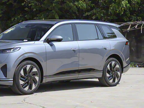 2025�� 636Max���Ȱ� 6��