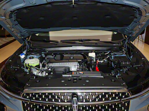 2025�� 2.0T �������