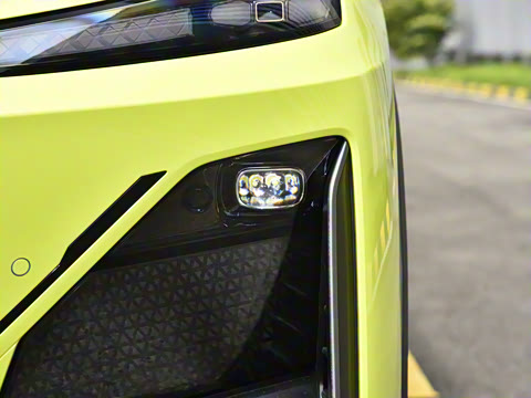 2024�� 215Max ���̰�