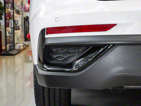 2025�� 2.0T EcoBoost E �춯 �˶���