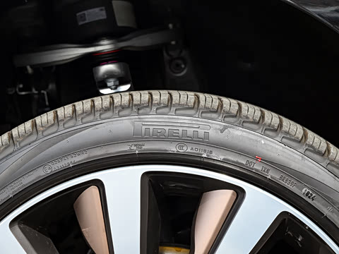 2024�� 3.0 L6 400PS SV���ٴ����ӳ��� 4��