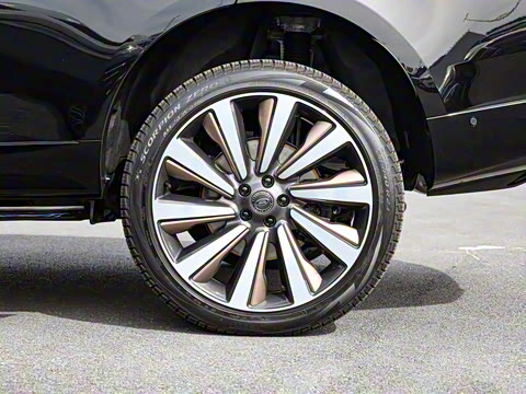 2024�� 3.0 L6 400PS SV���ٴ����ӳ��� 4��