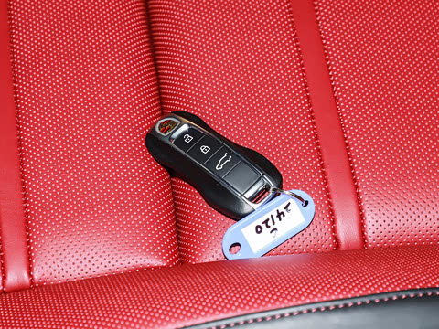 2025�� Cayenne 3.0T