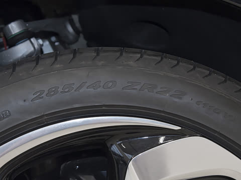 2024�� 4.0T V8 S