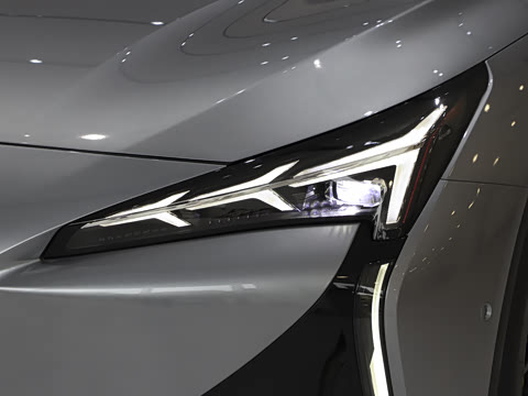 2025�� 560MAX 185kW