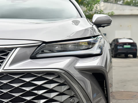 2024�� ˫�� 2.5L XLE����