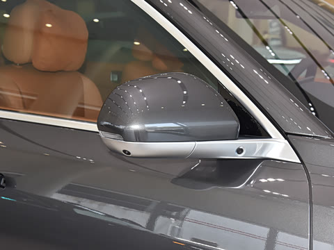 2025�� Pro ���ܻ��°�