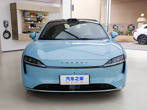 2025�� 705km Max