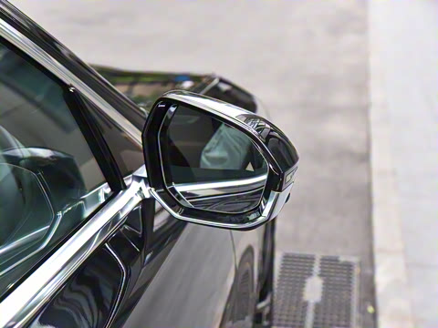 2023�� 740Li ������ M�˶���װ