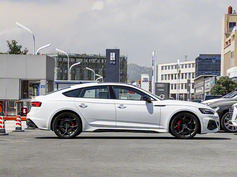 2024 RS 5 2.9T Sportback ȼ