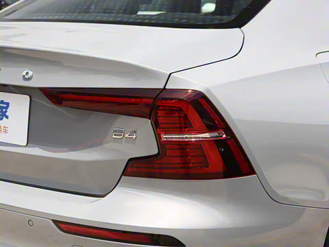 2026�� B4 ��Զ�˶���