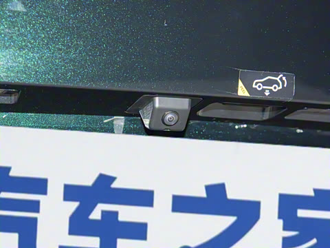 2025�� 700 Ultra�������������״��