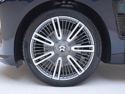 2025�� 102kWh �׷�������