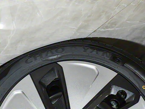 2023�� Plus 610 ������