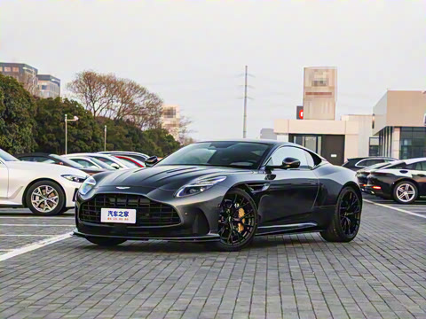 2025�� 4.0T V8 Coupe