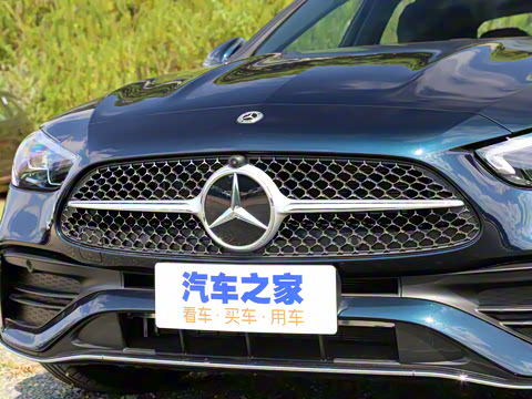 2025�� C 260 L 4MATIC �˶���