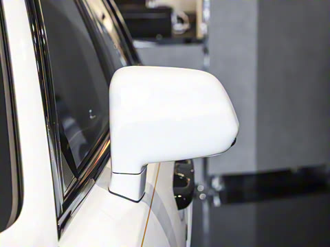 2025�� Black Badge