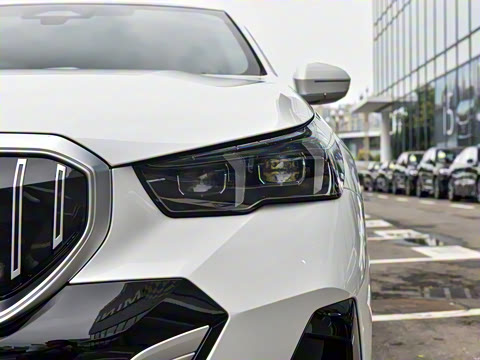 2024�� 525Li M�˶���װ