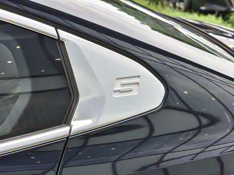 2024�� 530Li ������ ������װ