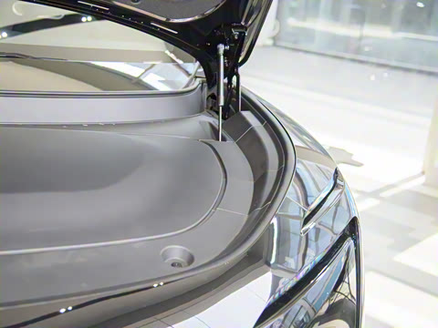 2025�� �Ŀ� Max ���̰�