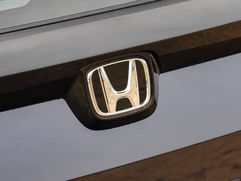 2025�� 240TURBO ���������� 7��