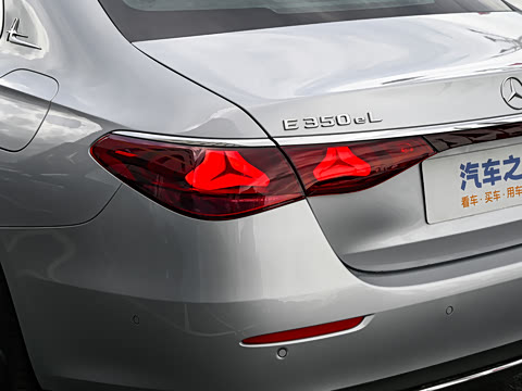 2024�� E 350 e L ���ʽ��϶����γ�