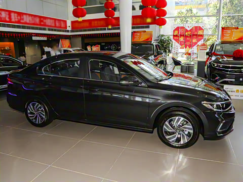 2025�� 280TSI DSG���а�