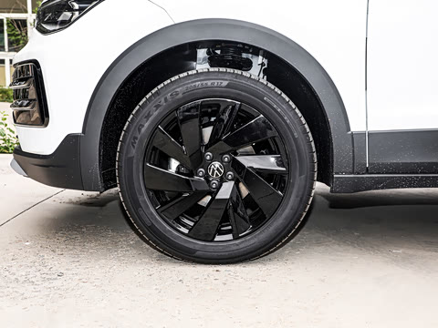 2025�� ���� 1.5L �����