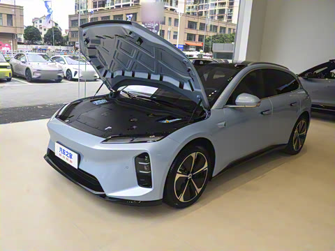 2025�� 75kWh Touring