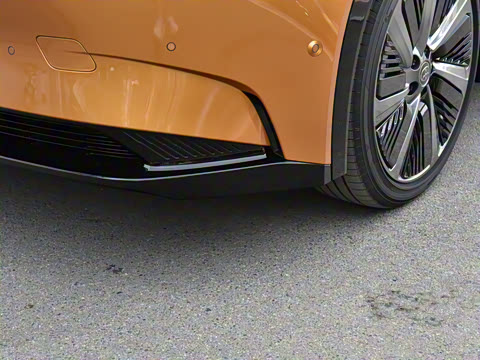 2025�� 550 PRO���а�