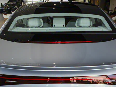 2025�� 500 4MATIC �ȷ��