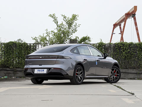 2025�� ���� 550ProѲ����