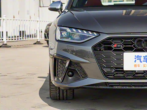 2025�� S4 Avant 3.0TFSI