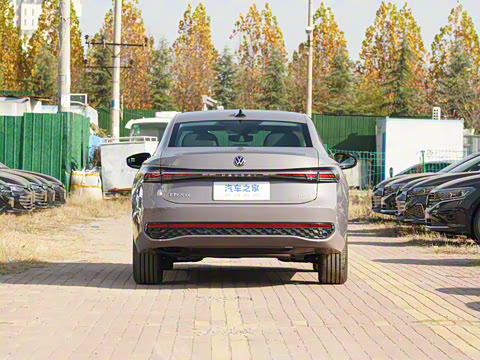 2025�� Pro 380TSI �ǿ���ҫ��