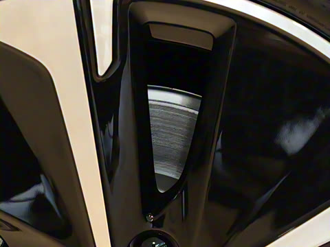 2025�� 75kWh Touring