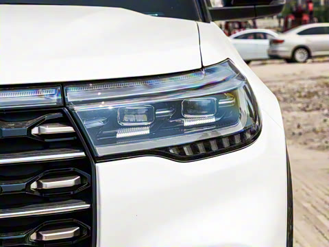 2023��  EcoBoost 285 �������� 6��