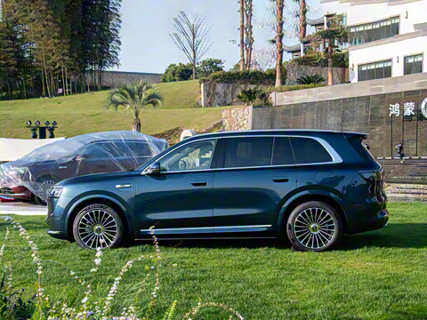 2025�� ���� Ultra�� 53.4kWh 6����