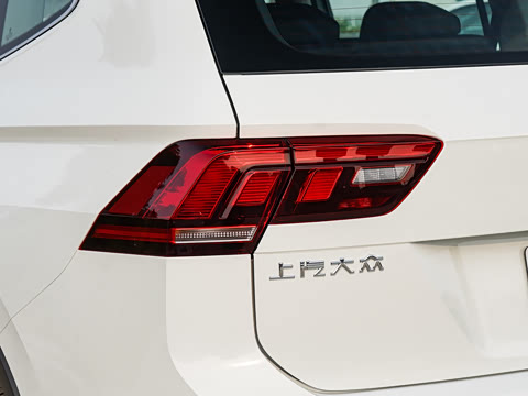 2025�� ���ڿ� 330TSI �Զ�����R-Line��ҫ��