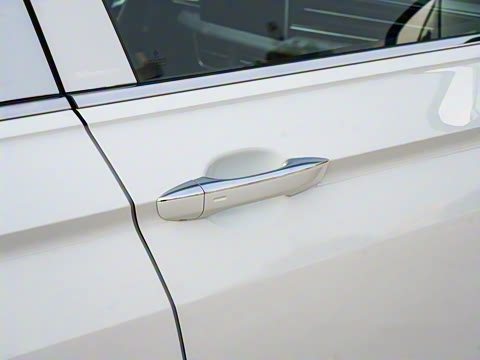 2025�� ���ڿ� 330TSI �Զ�����R-Line��ҫ��