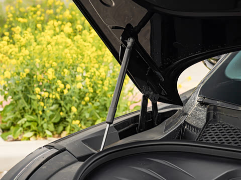 2025�� EV 670KM�����״��콢��