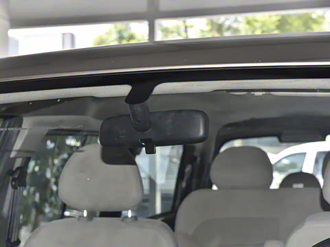 2024�� M5 1.6L ������7��CNG